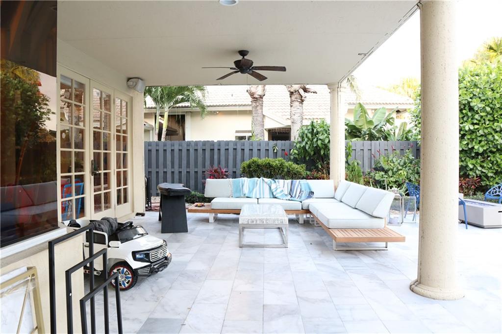 BOCA GROVE - Residential