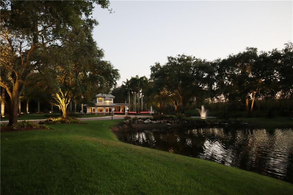 BOCA GROVE - Residential