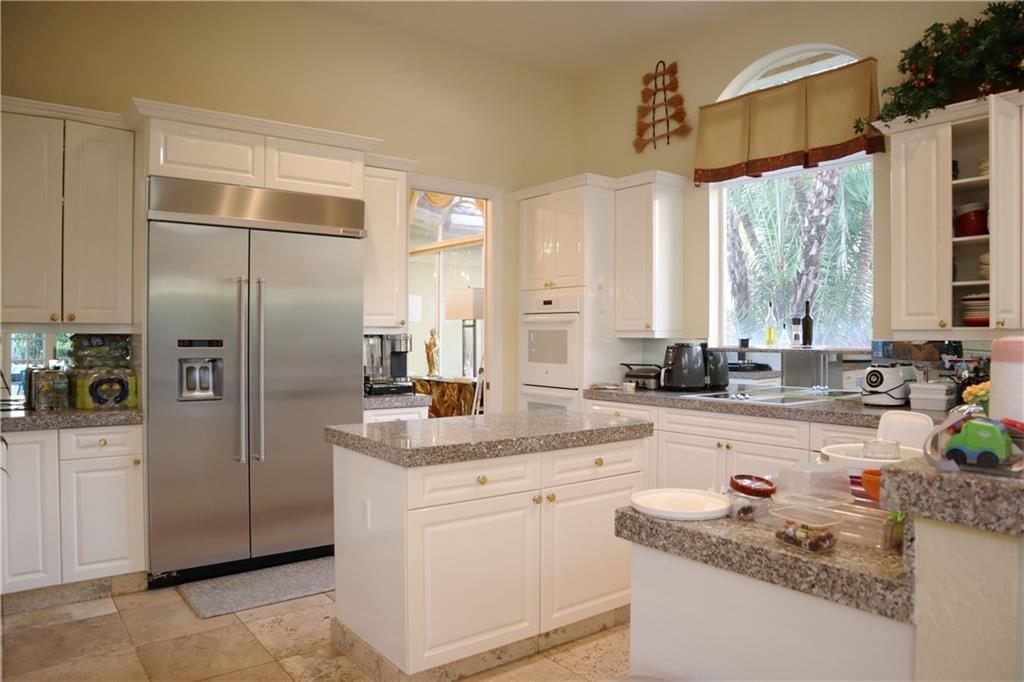 BOCA GROVE - Residential