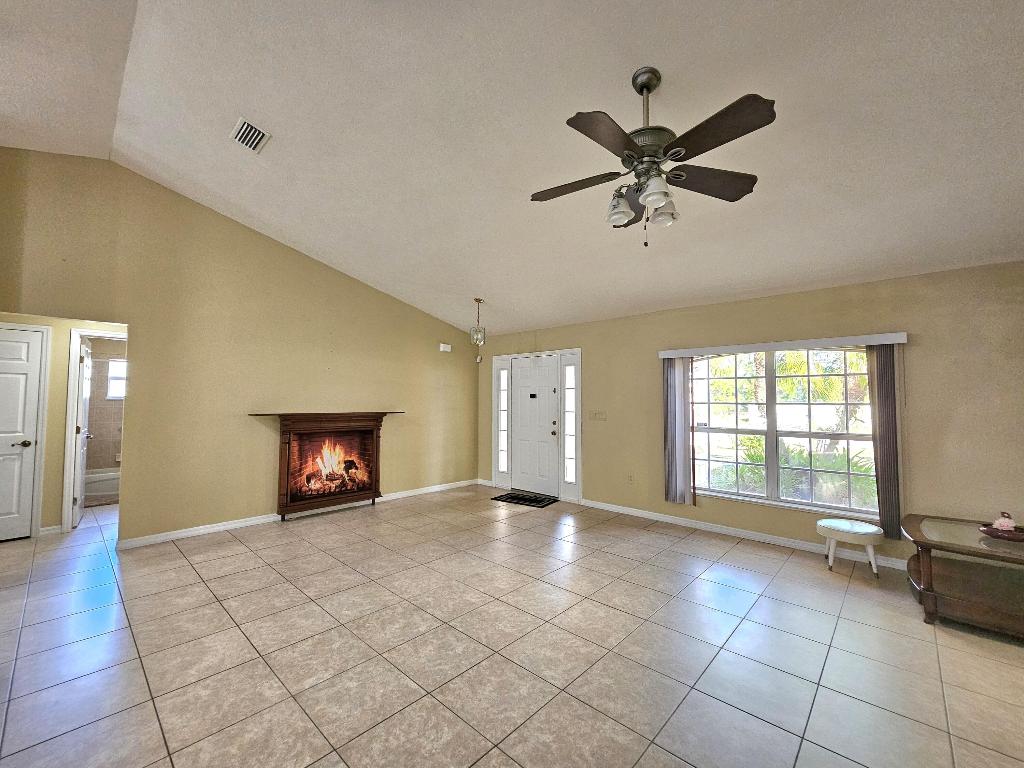 VACATION EST - Residential