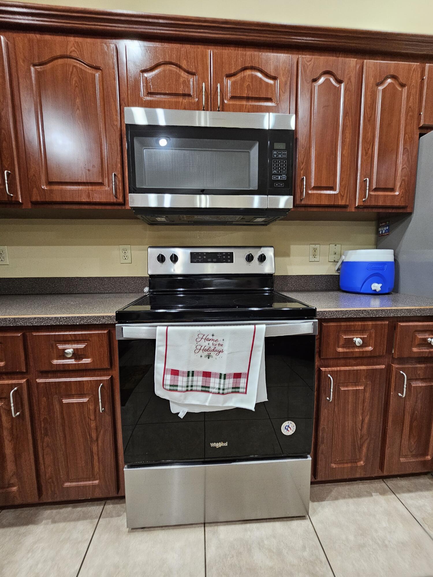 VACATION EST - Residential