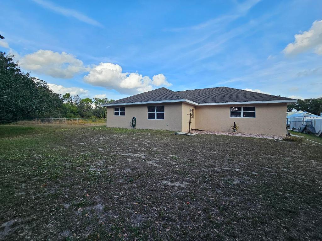 VACATION EST - Residential