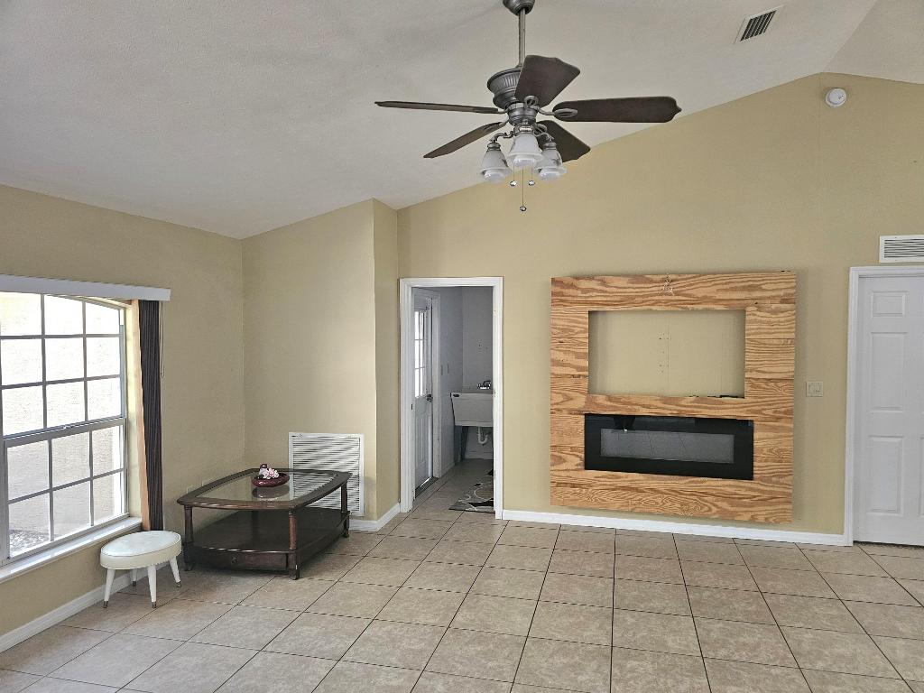 VACATION EST - Residential