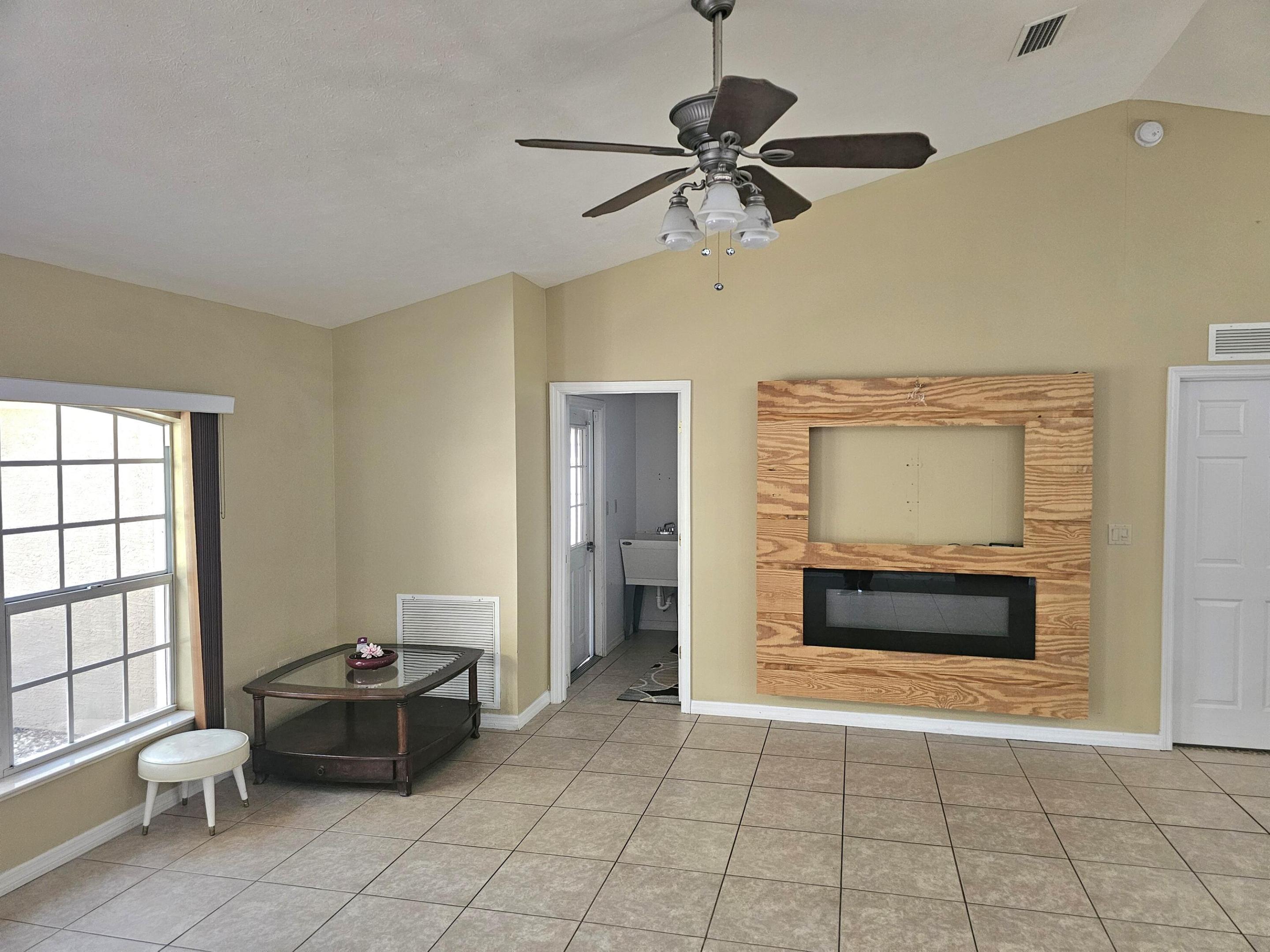 VACATION EST - Residential