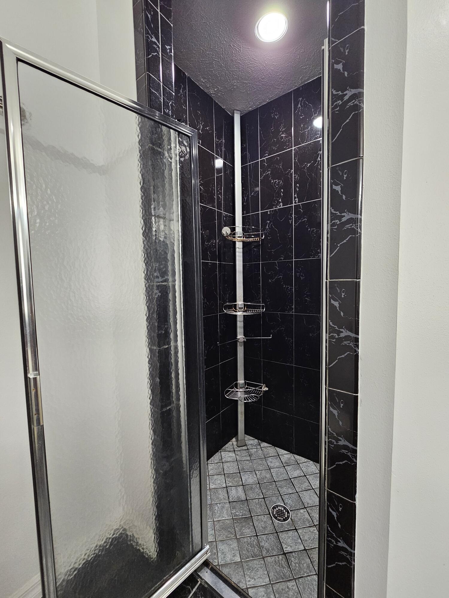 VACATION EST - Residential