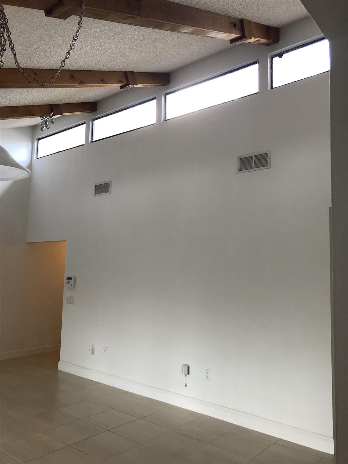 EAST LAKE - Residential Lease