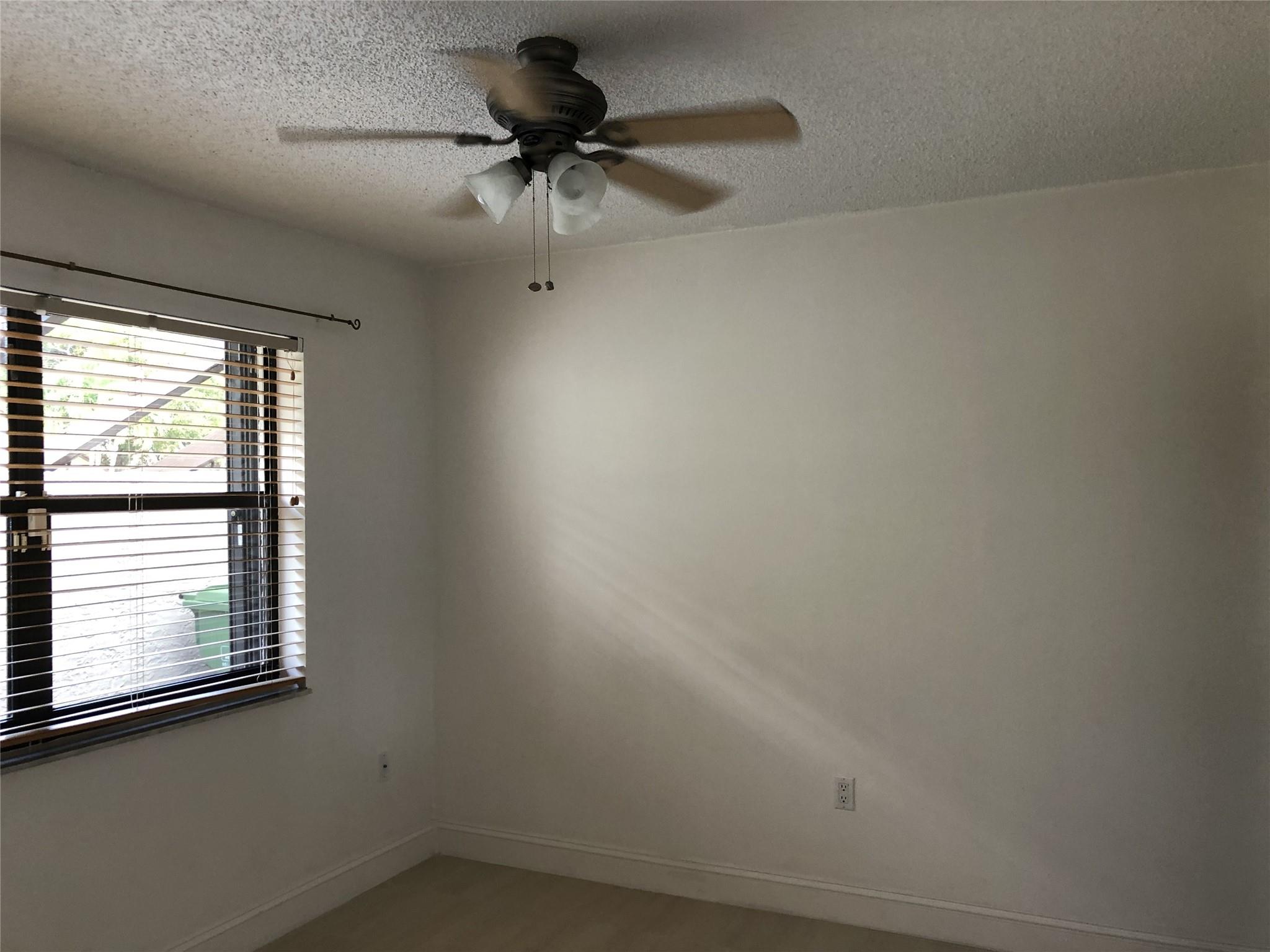 EAST LAKE - Residential Lease