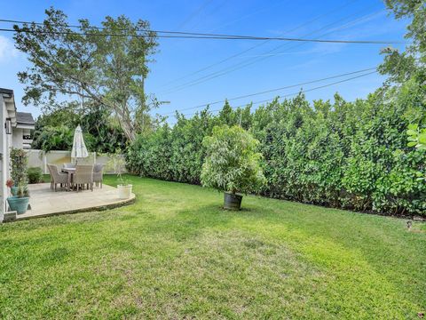 A home in Deerfield Beach