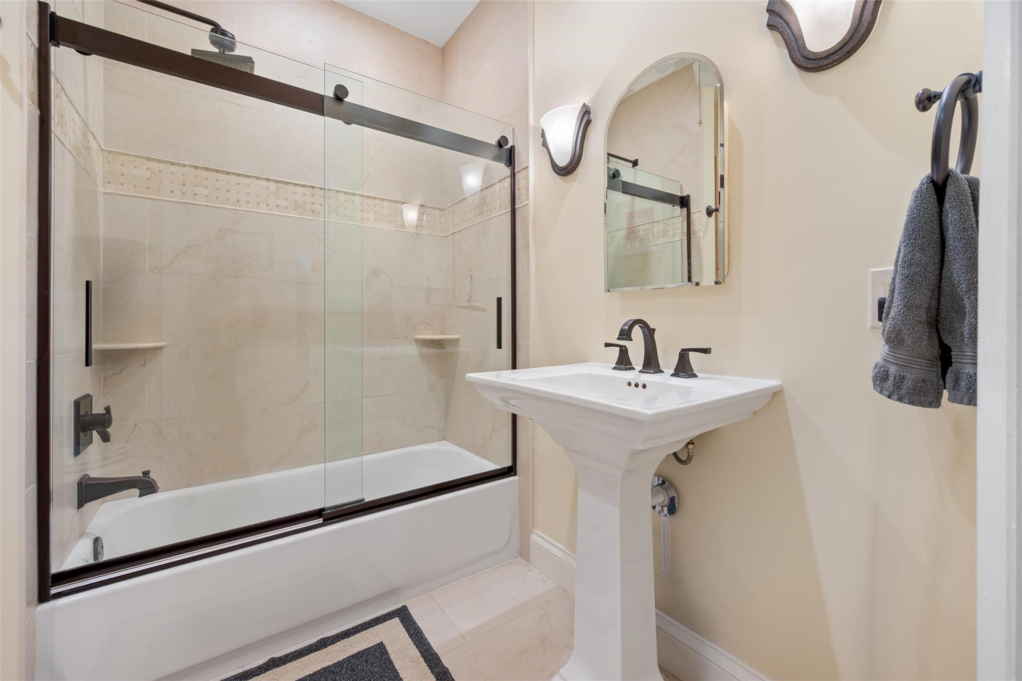 Coral Ridge Galt - Residential