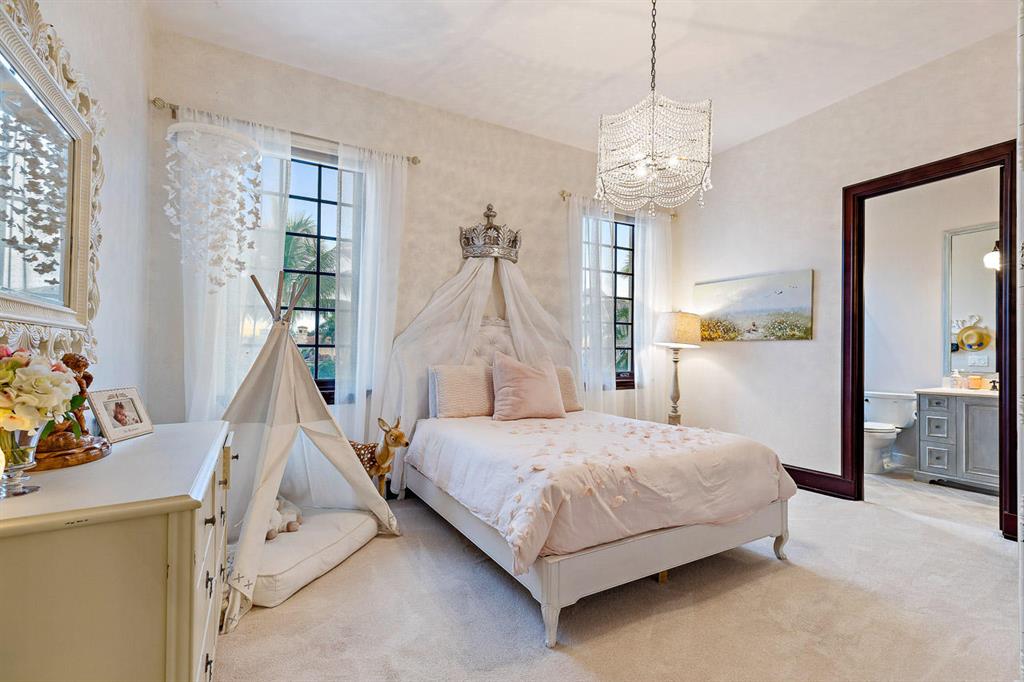 Admirals Cove - Residential