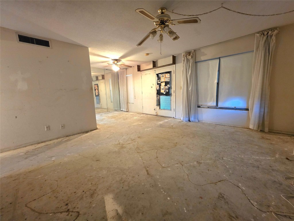 2901 NW 47th Terrace 346A, Fort Lauderdale, FL, 33313/$47,000 4 2901 NW 47th Terrace 346A