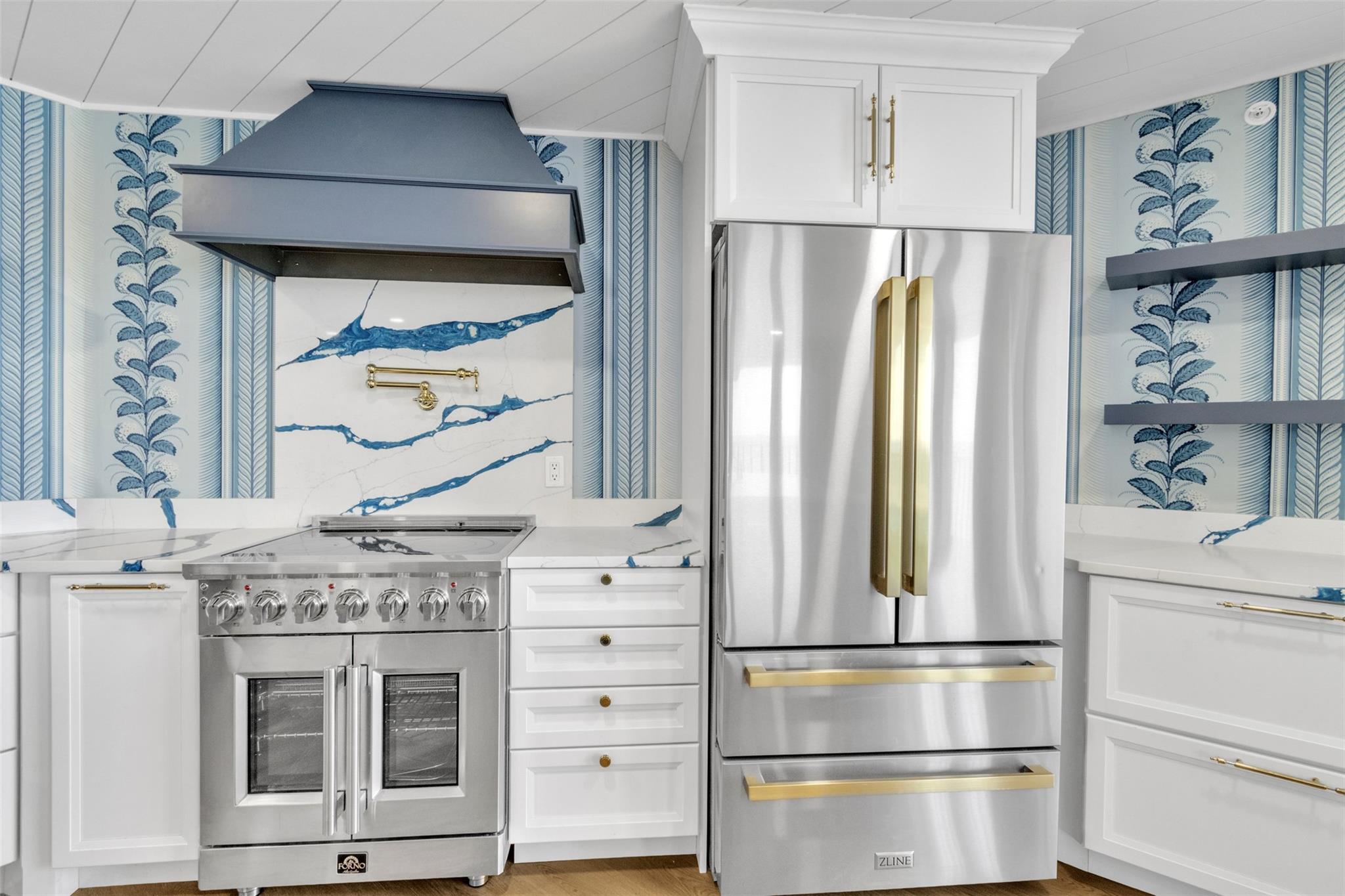 PRINCESS OF HUTCHINSON IS - Residential