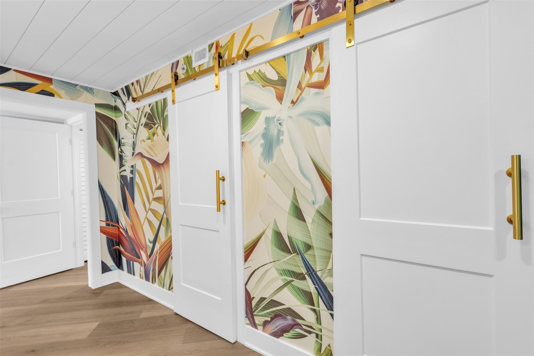 PRINCESS OF HUTCHINSON IS - Residential