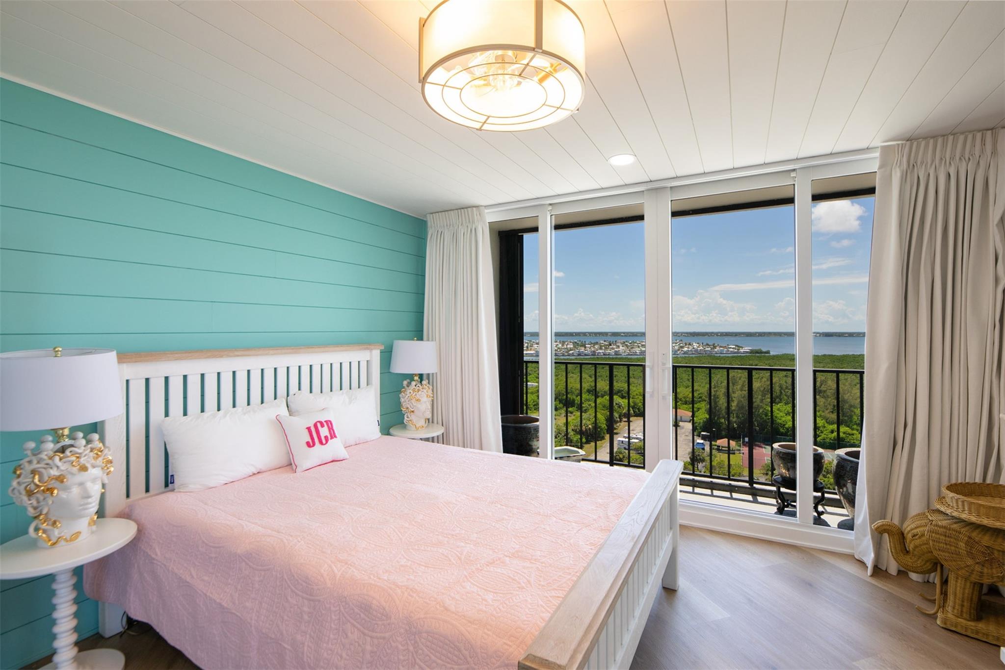 PRINCESS OF HUTCHINSON IS - Residential