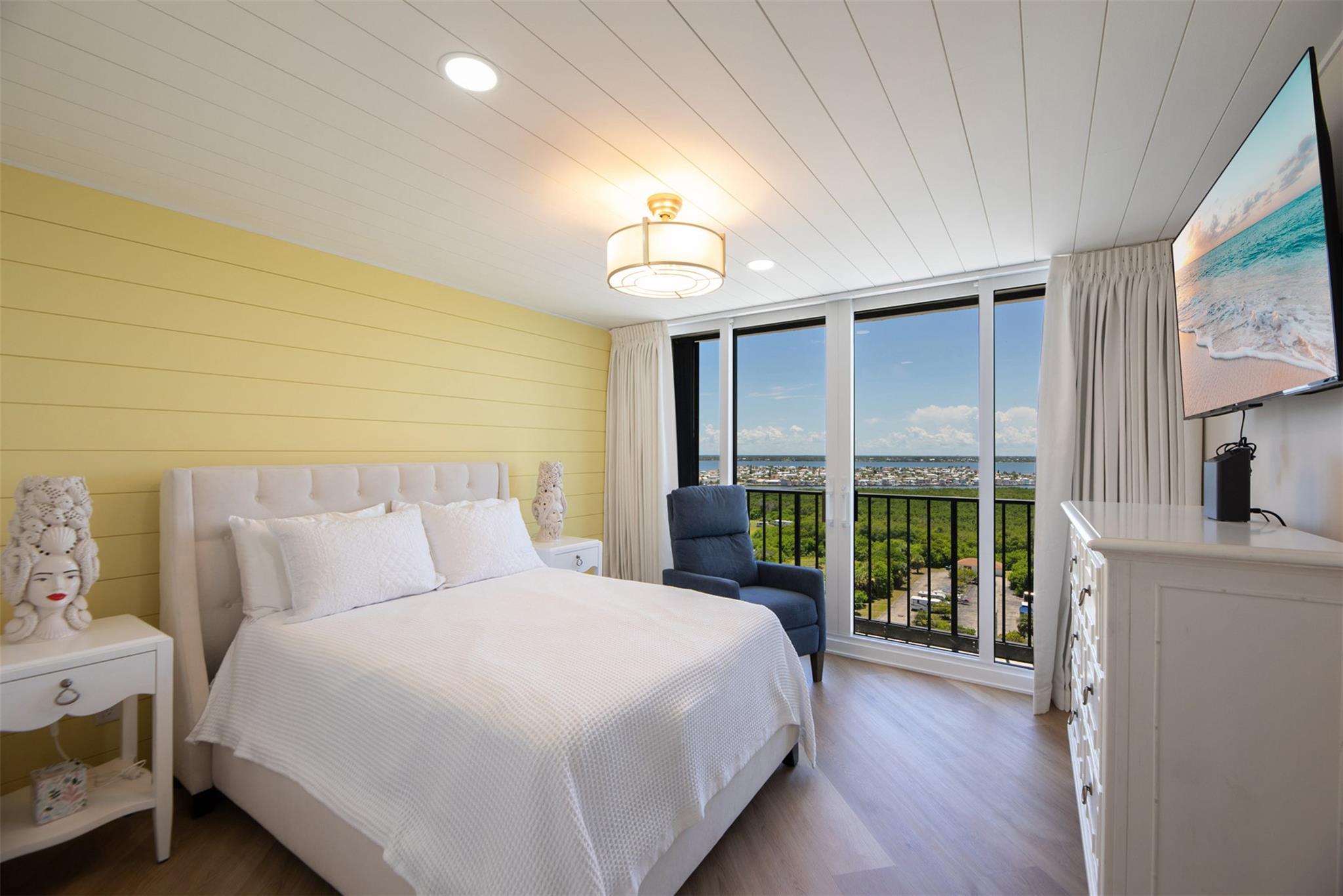 PRINCESS OF HUTCHINSON IS - Residential