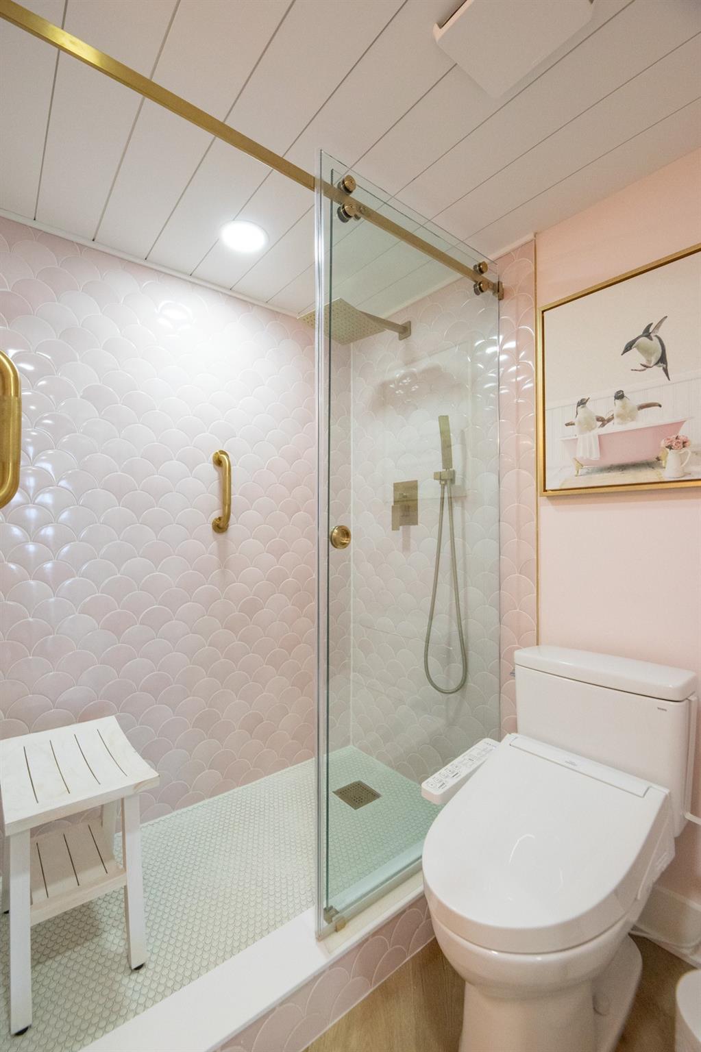 PRINCESS OF HUTCHINSON IS - Residential