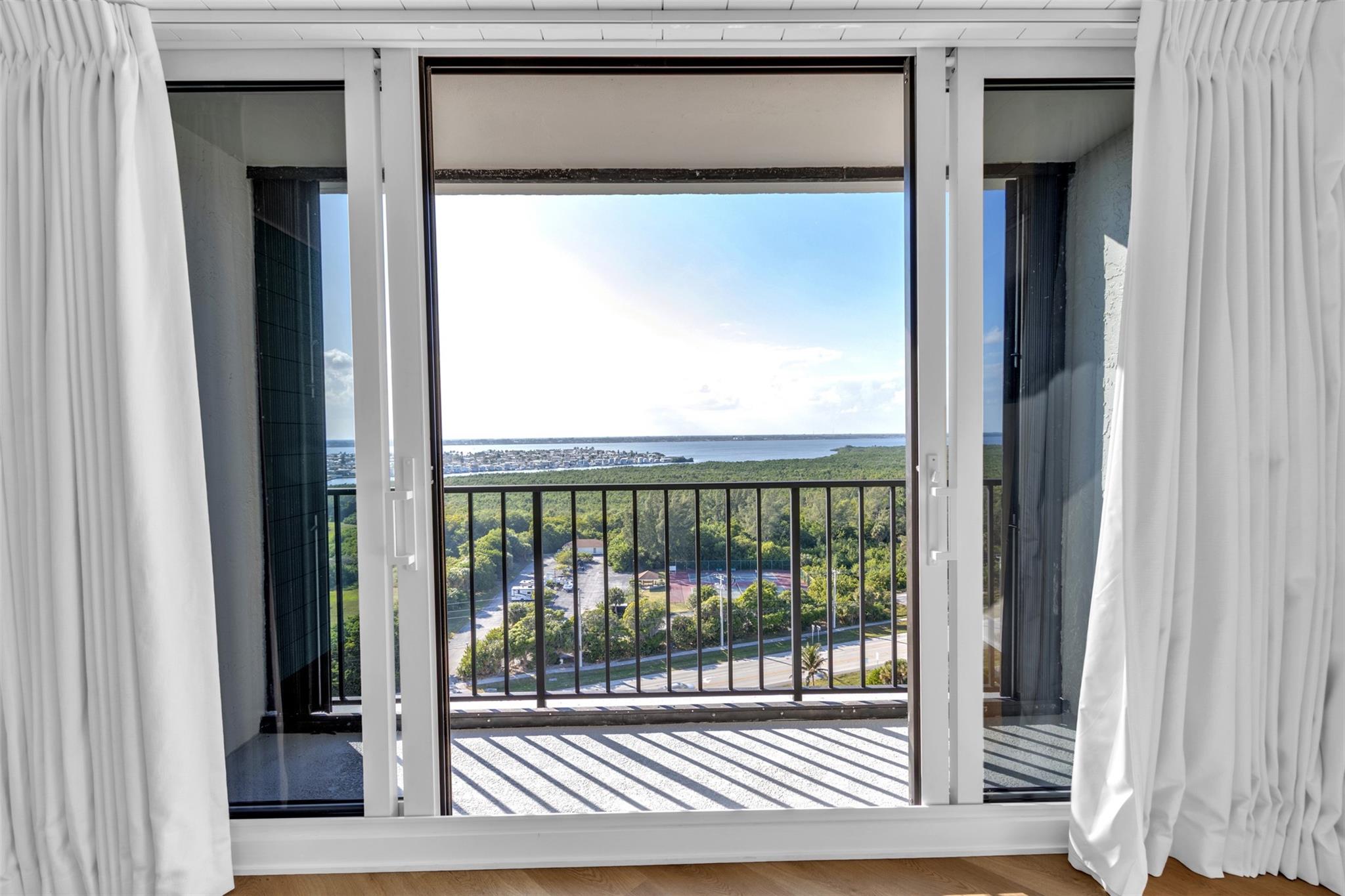 PRINCESS OF HUTCHINSON IS - Residential