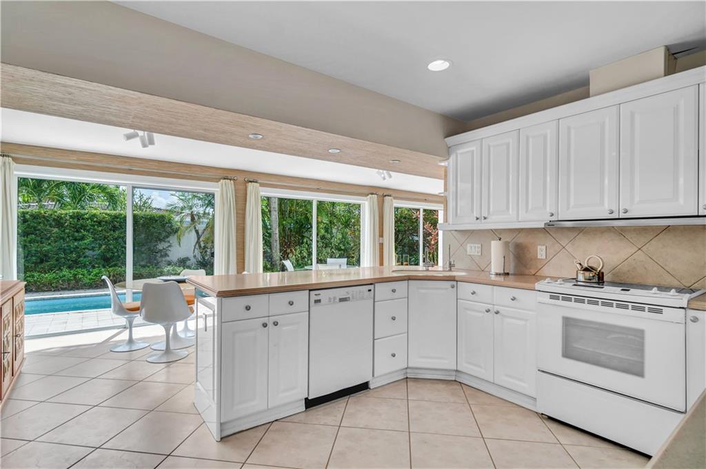 IMPERIAL POINT 1 SEC - Residential