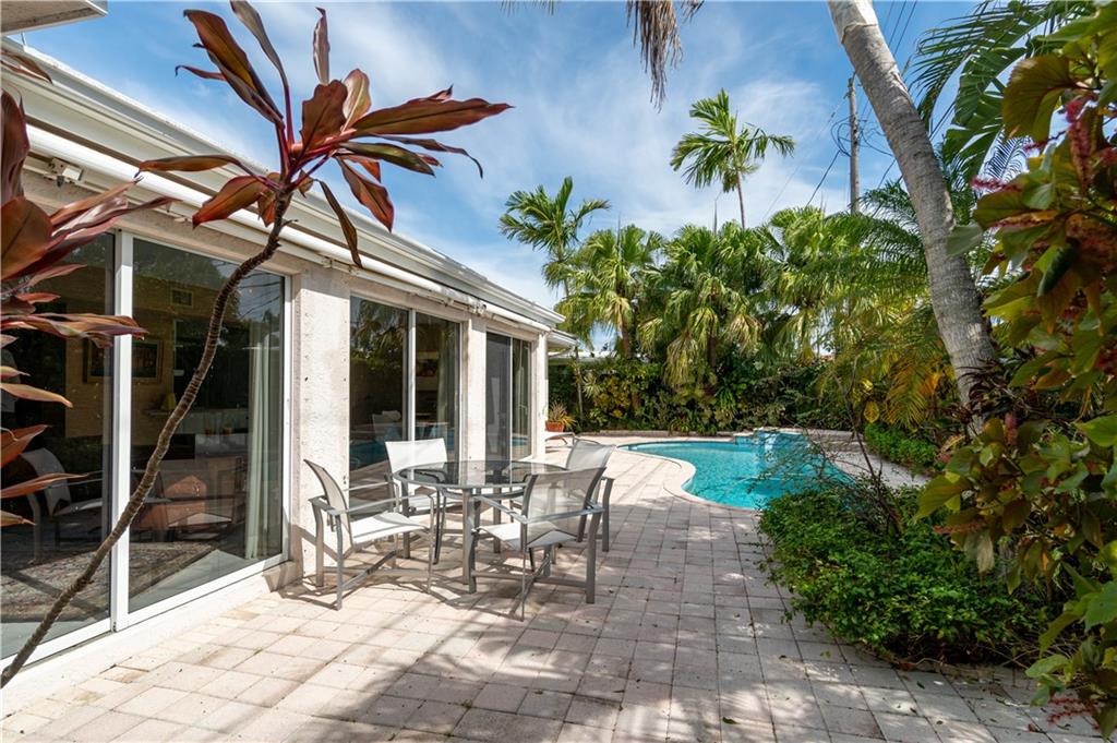 IMPERIAL POINT 1 SEC - Residential