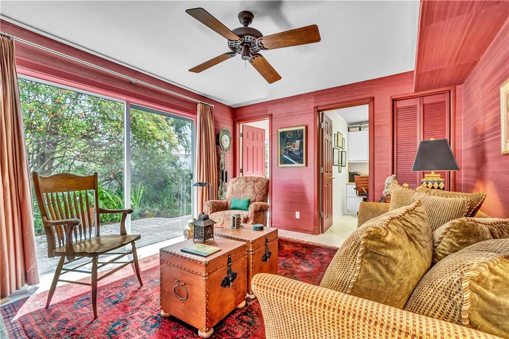 IMPERIAL POINT 1 SEC - Residential