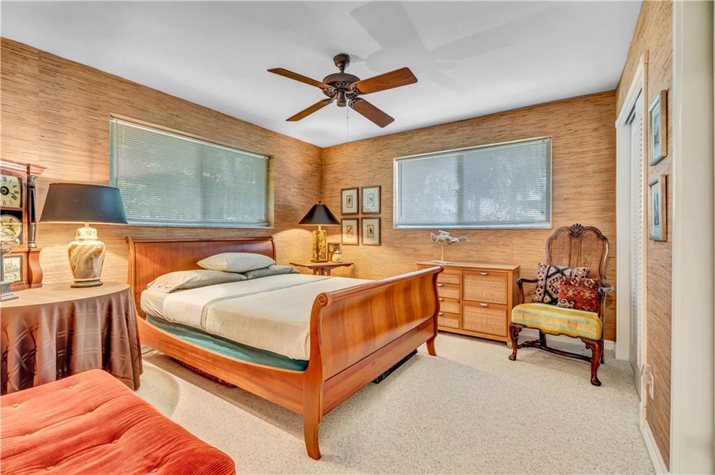 IMPERIAL POINT 1 SEC - Residential