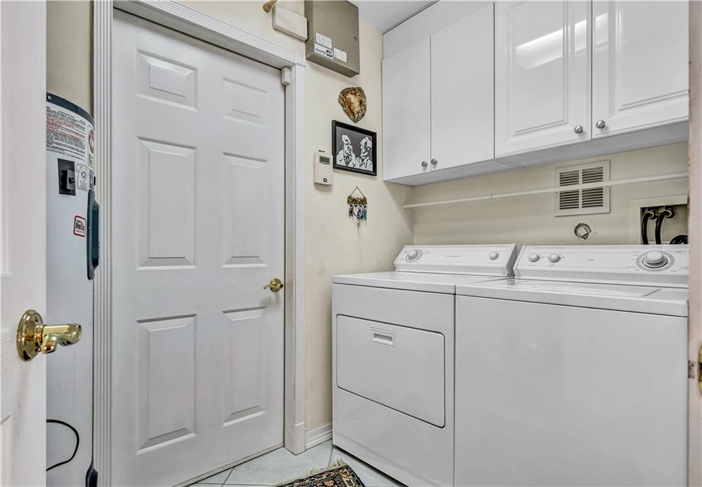 IMPERIAL POINT 1 SEC - Residential