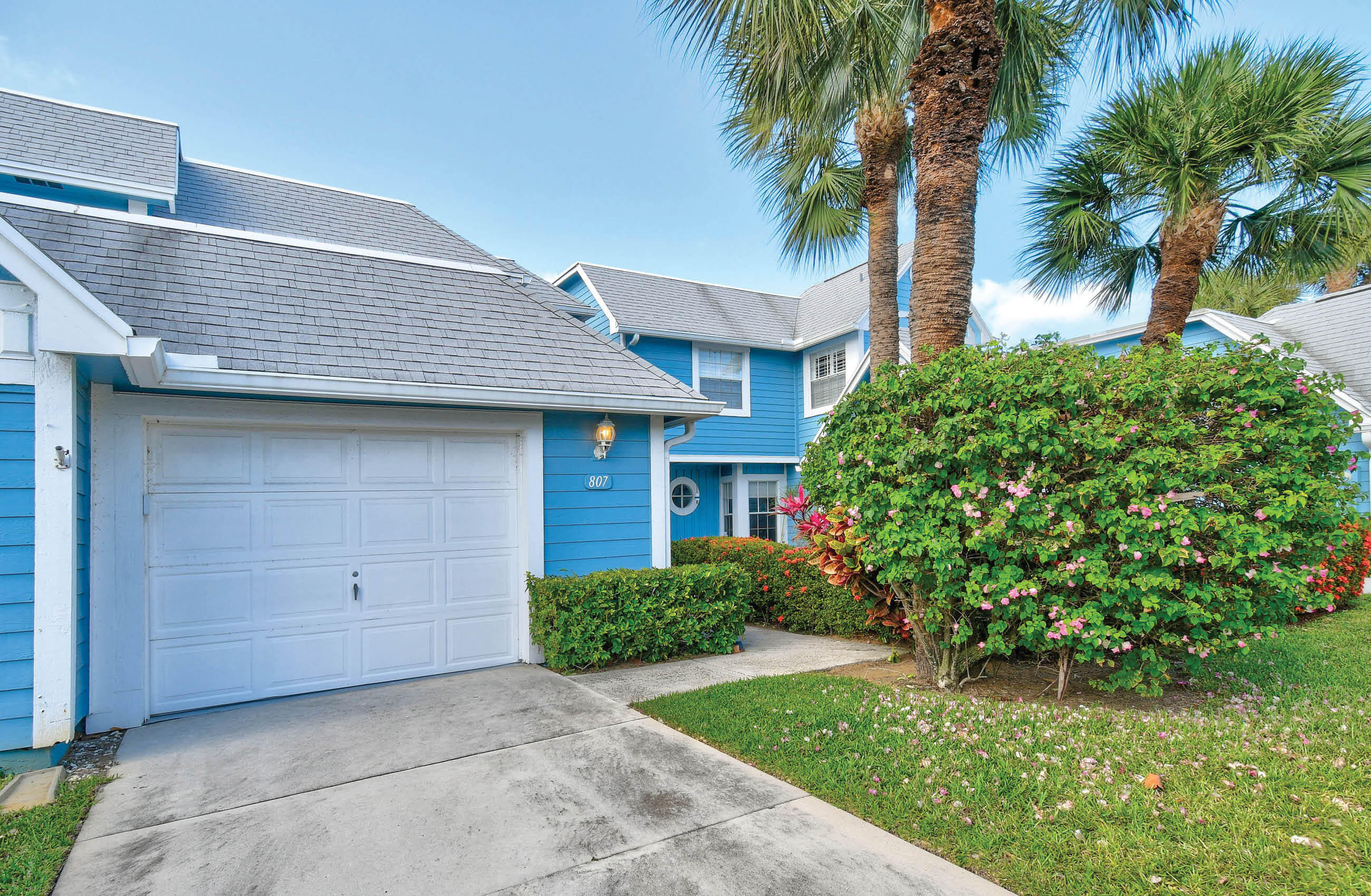 807 Ocean Dunes Circle