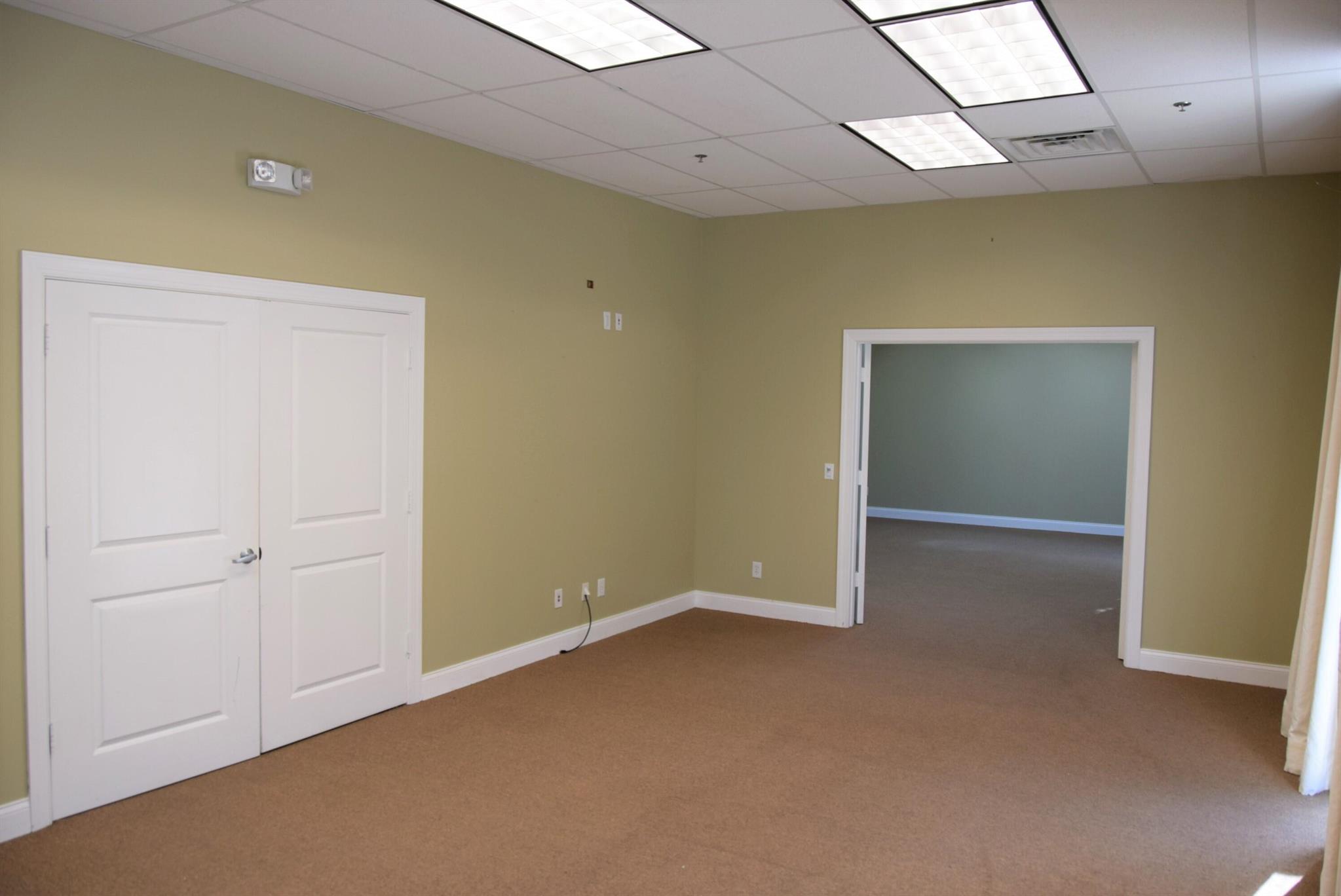 14924 Corporate Road S 21