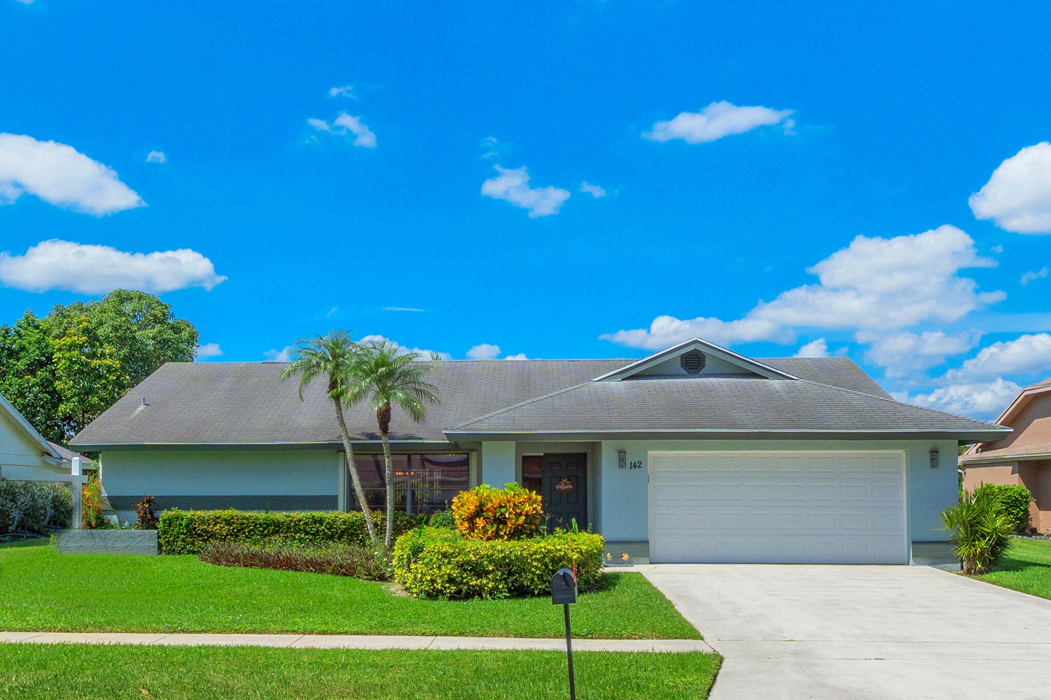 142 PARKWOOD Drive