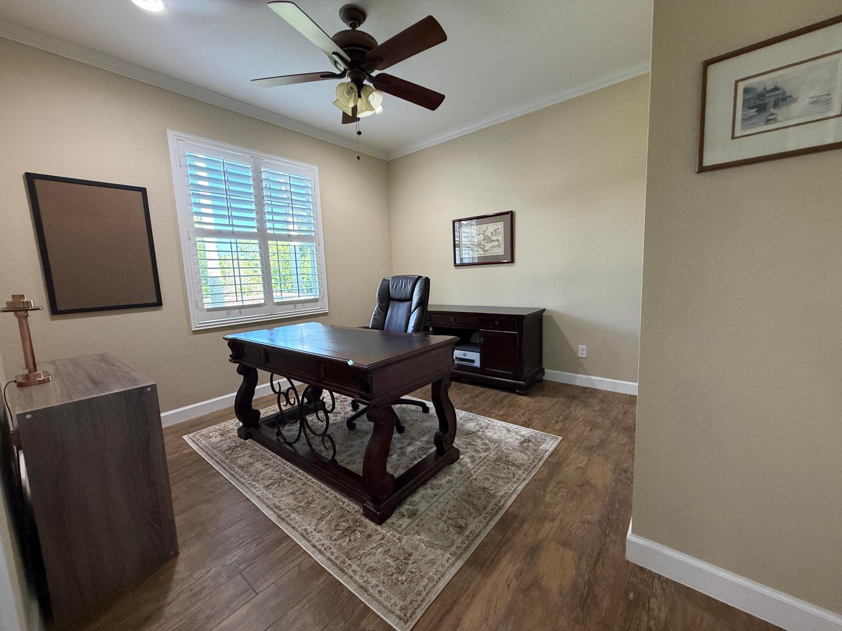 5887 SW Longspur Lane
