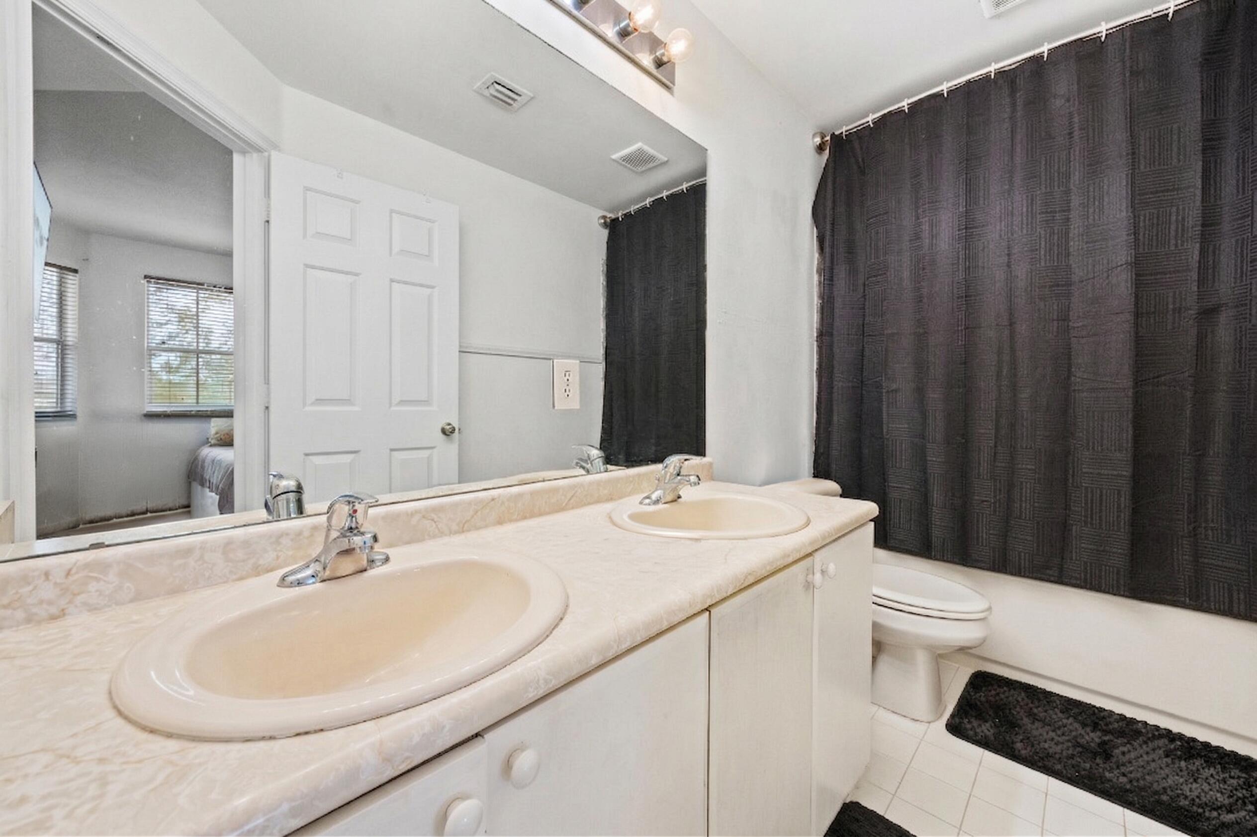 SHOMA TOWNHOMES AT ROYAL PALM BEACH CONDO - Residential