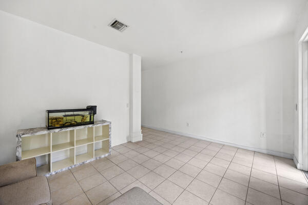 SHOMA TOWNHOMES AT ROYAL PALM BEACH CONDO - Residential