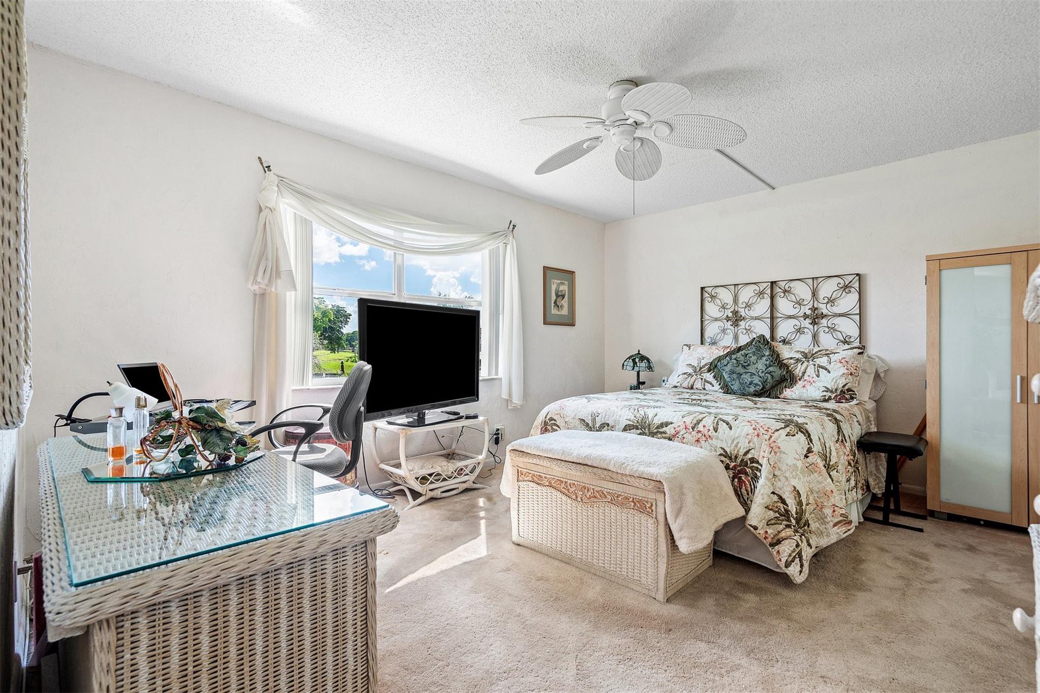 Sunrise Lakes 136 - Residential