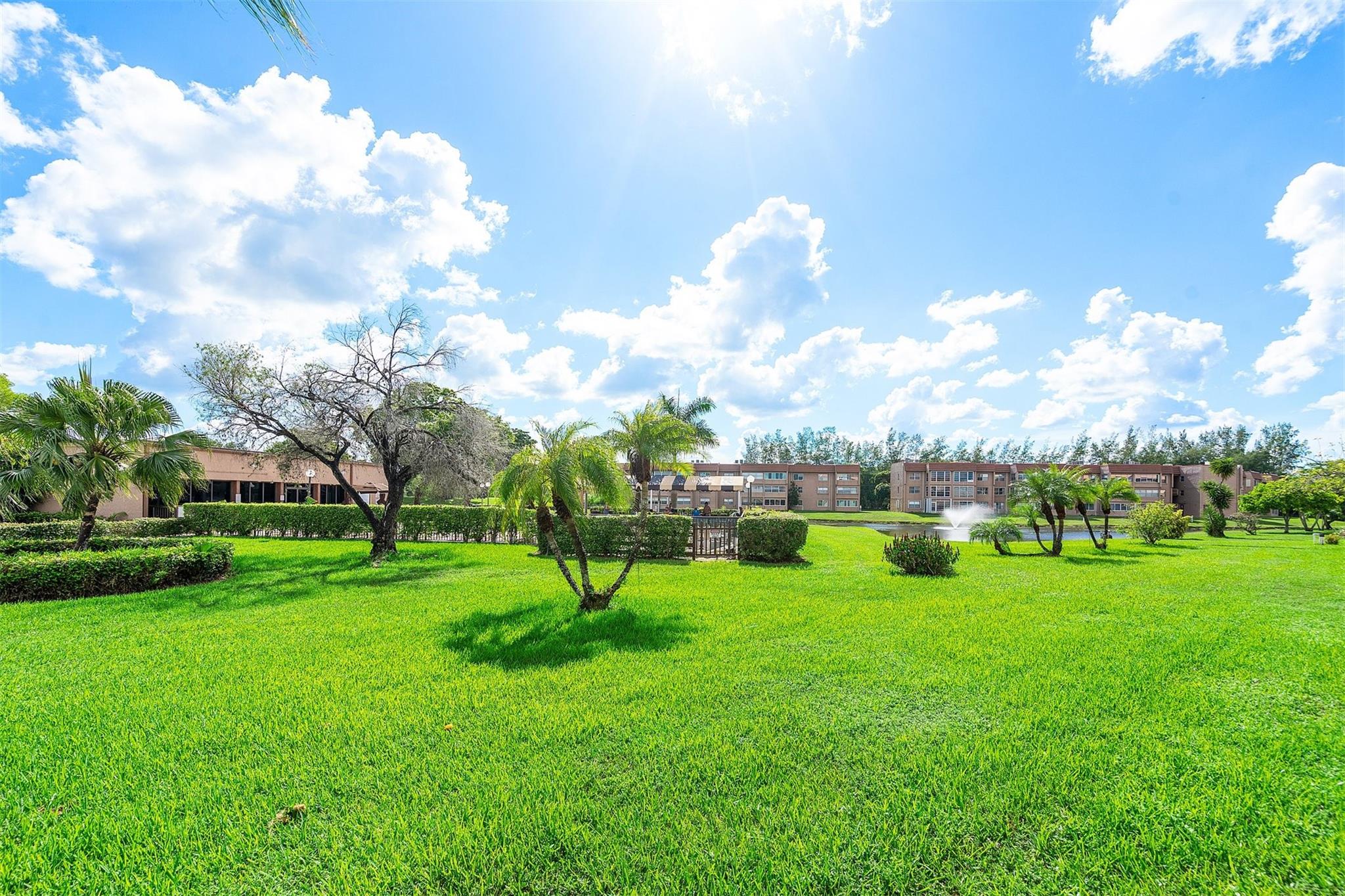 Sunrise Lakes 136 - Residential