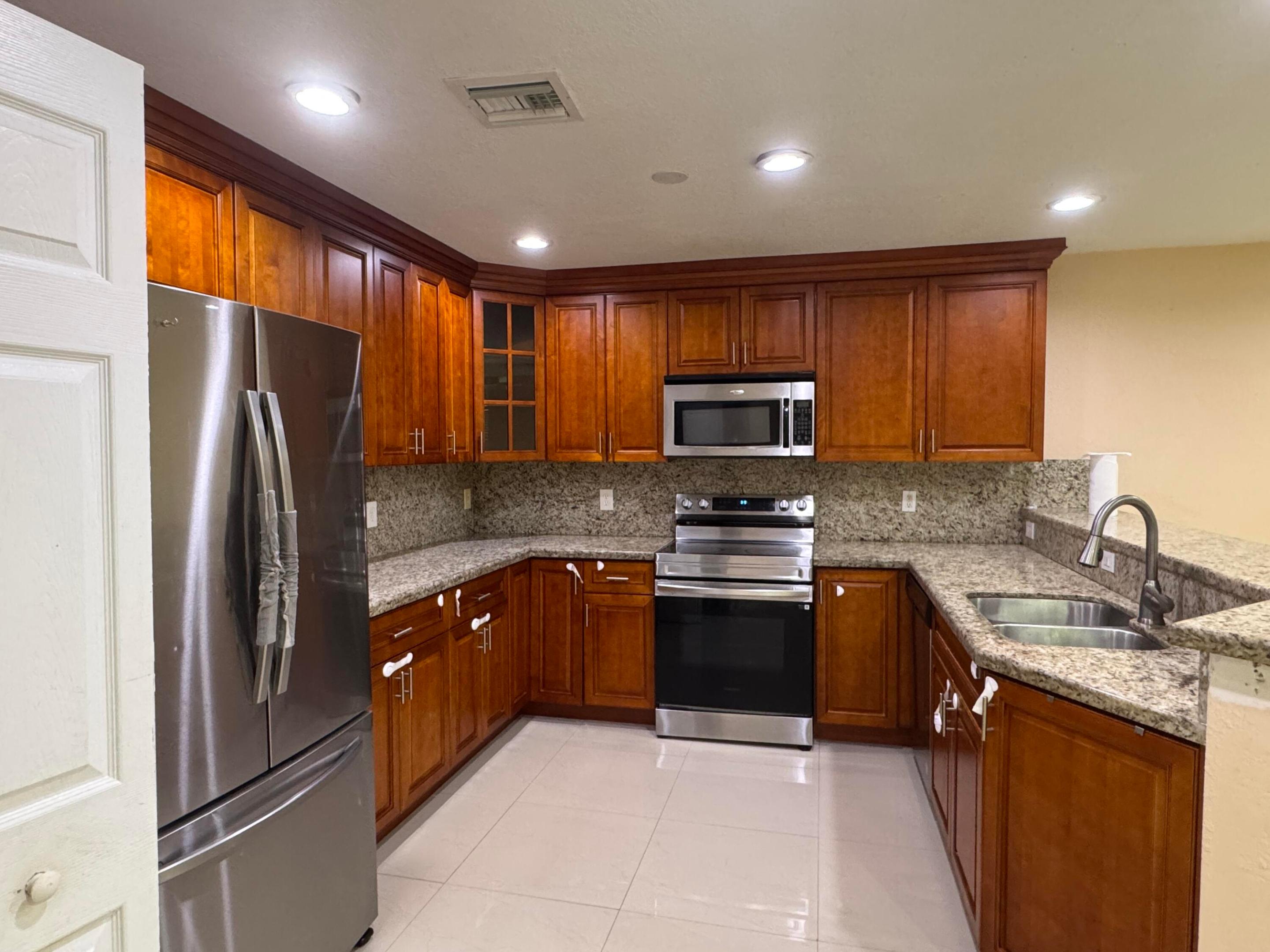 WATERWAYS TAHERI PUD - Residential Lease