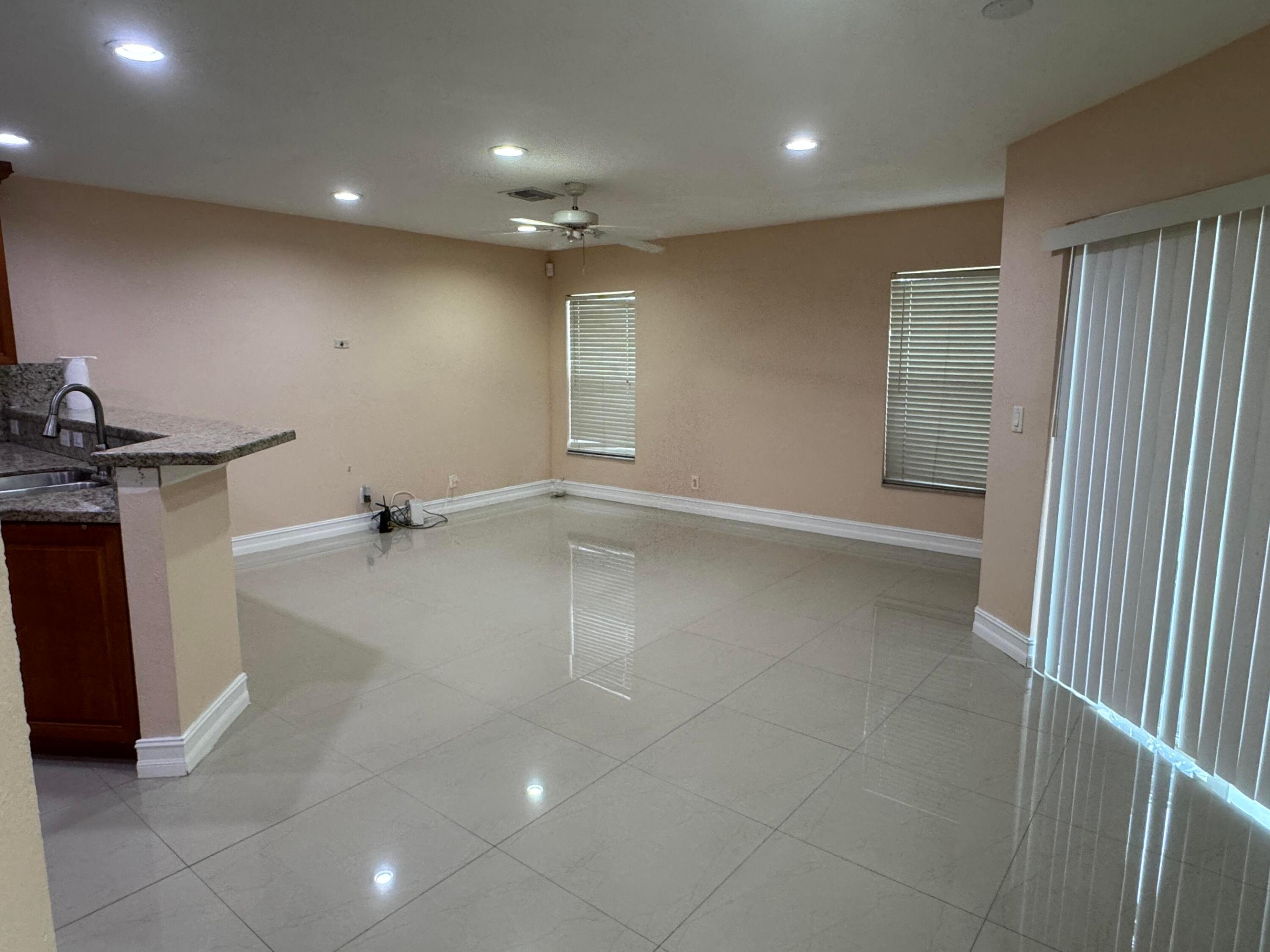 WATERWAYS TAHERI PUD - Residential Lease