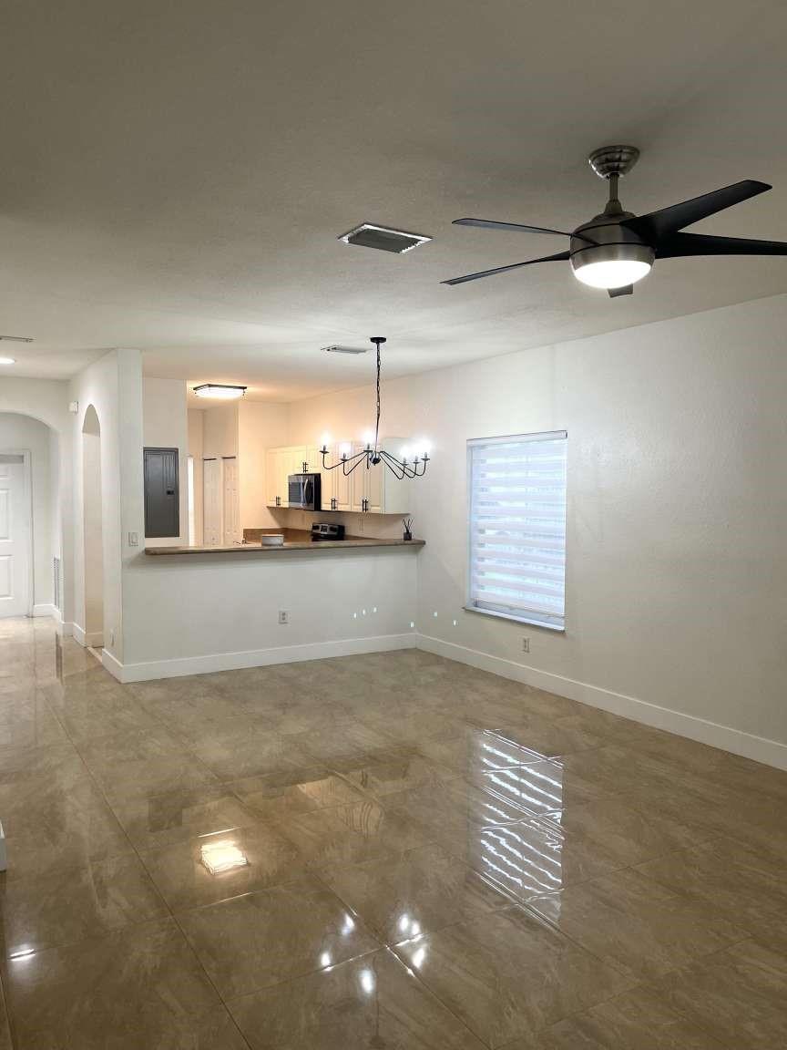 4921 SW 140th Ter 1