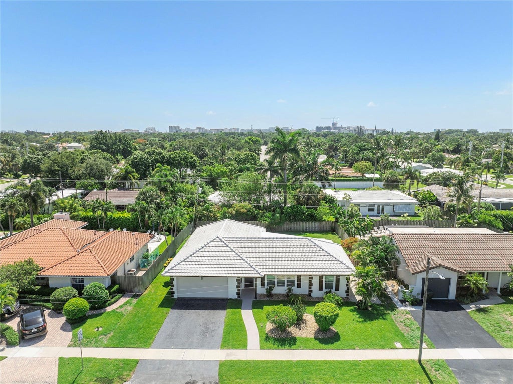 Photo of 400 SW 9TH Avenue, Boca Raton, FL 33486 (MLS # B26083649)