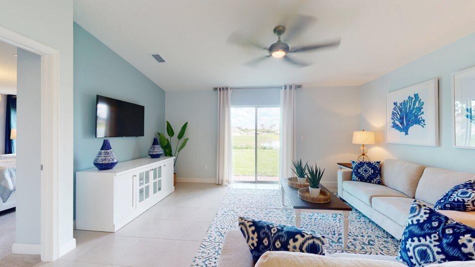 10477 NW Suncrest Loop, Port St Lucie, FL, 34987/$434,070 4 10477 NW Suncrest Loop