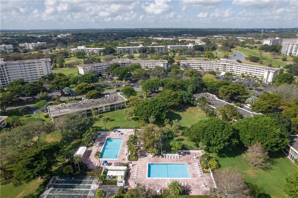 Palm Aire - Residential