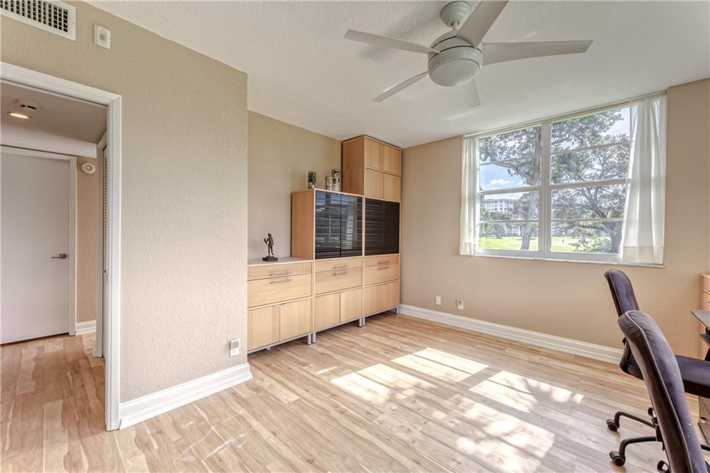 Palm Aire - Residential