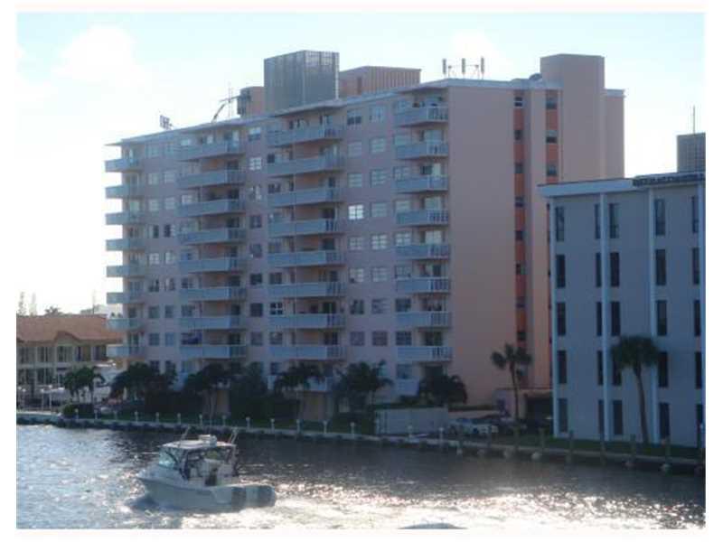 LAUDERDALE TOWER - Residential