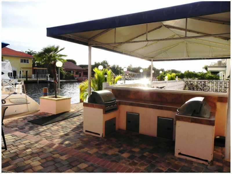 LAUDERDALE TOWER - Residential