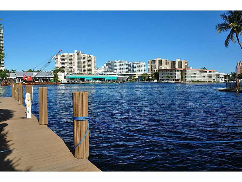 LAUDERDALE TOWER - Residential