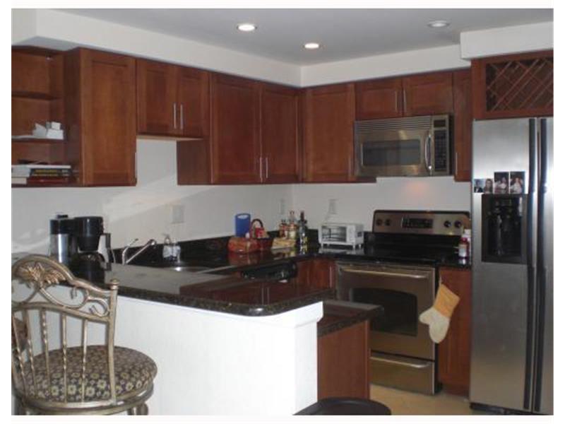 LAUDERDALE TOWER - Residential