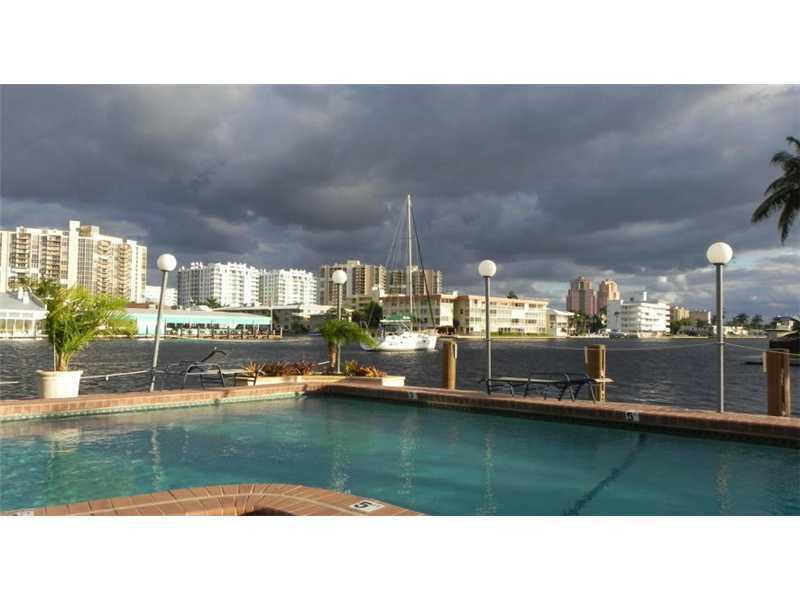 LAUDERDALE TOWER - Residential