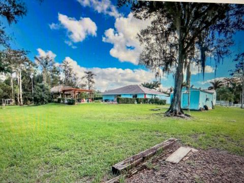 A home in Loxahatchee