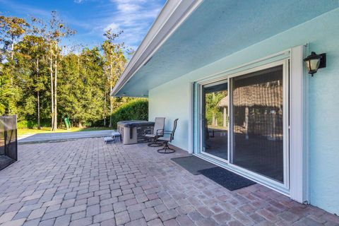 A home in Loxahatchee