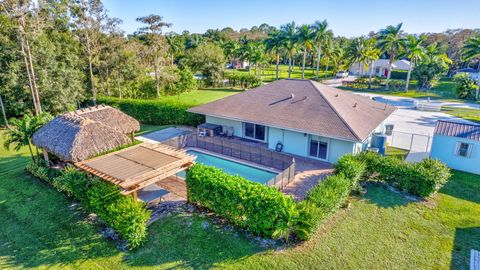 A home in Loxahatchee