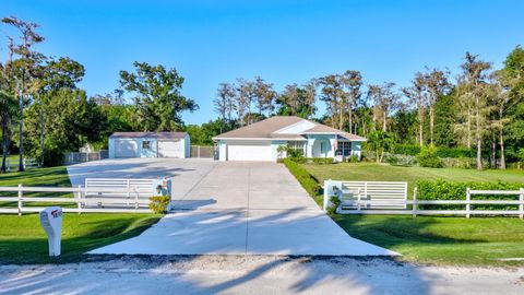 A home in Loxahatchee